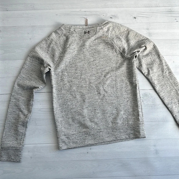 Under Armour All Season Gear Semi Fitted Heather Gray Crew Neck Sweatshirt XS - Picture 2 of 4